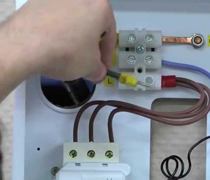 Connexion d'une chaudière électrique