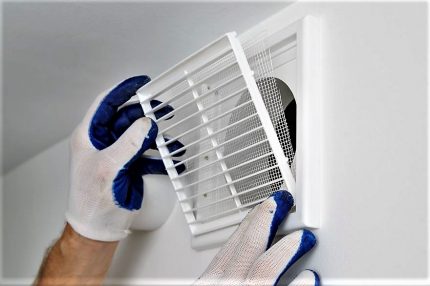 Installation de la grille de ventilation