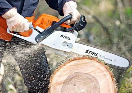 Trabaho ng Chainsaw