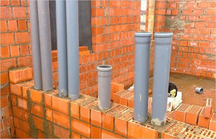 Sewer ventilation