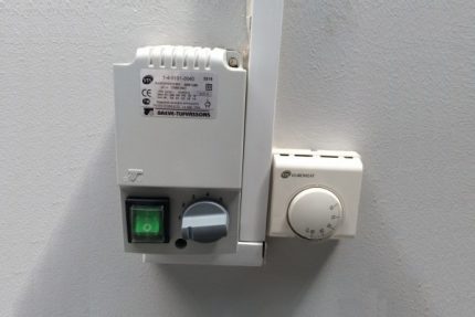 Aparte plaatsing van de regelmodule en controller
