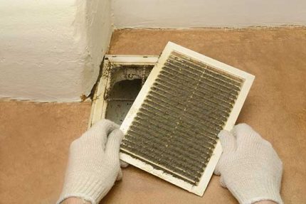 De ventilatorlade verwijderen om later te reinigen