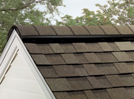 An example of ridge ventilation under shingles