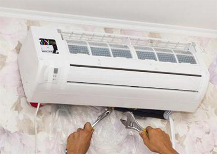 Pag-alis ng panloob na yunit ng air conditioner