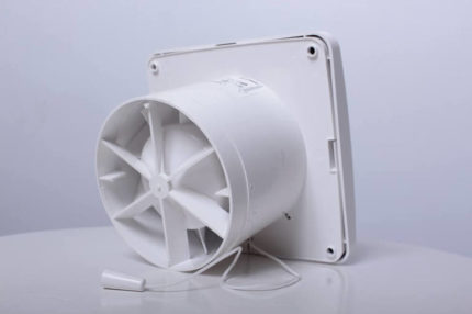 Exhaust fan para sa bentilasyon