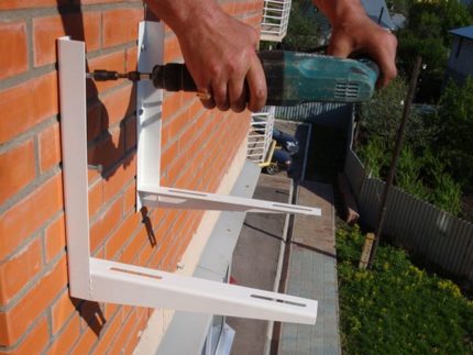 Instalacja jednostki zewnętrznej