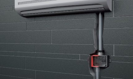 Flush mount siphon