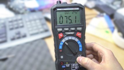 Multimetr diagnostyczny uszkodzenia